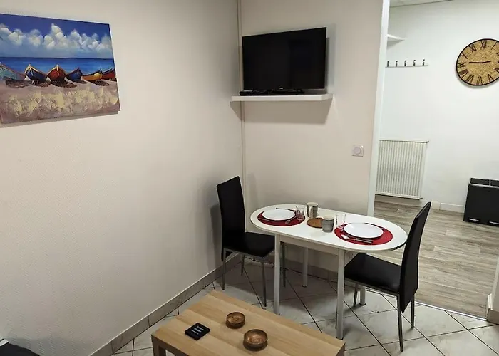 Paisible - Proche Palais Des Sports Et Zénith Appartamento